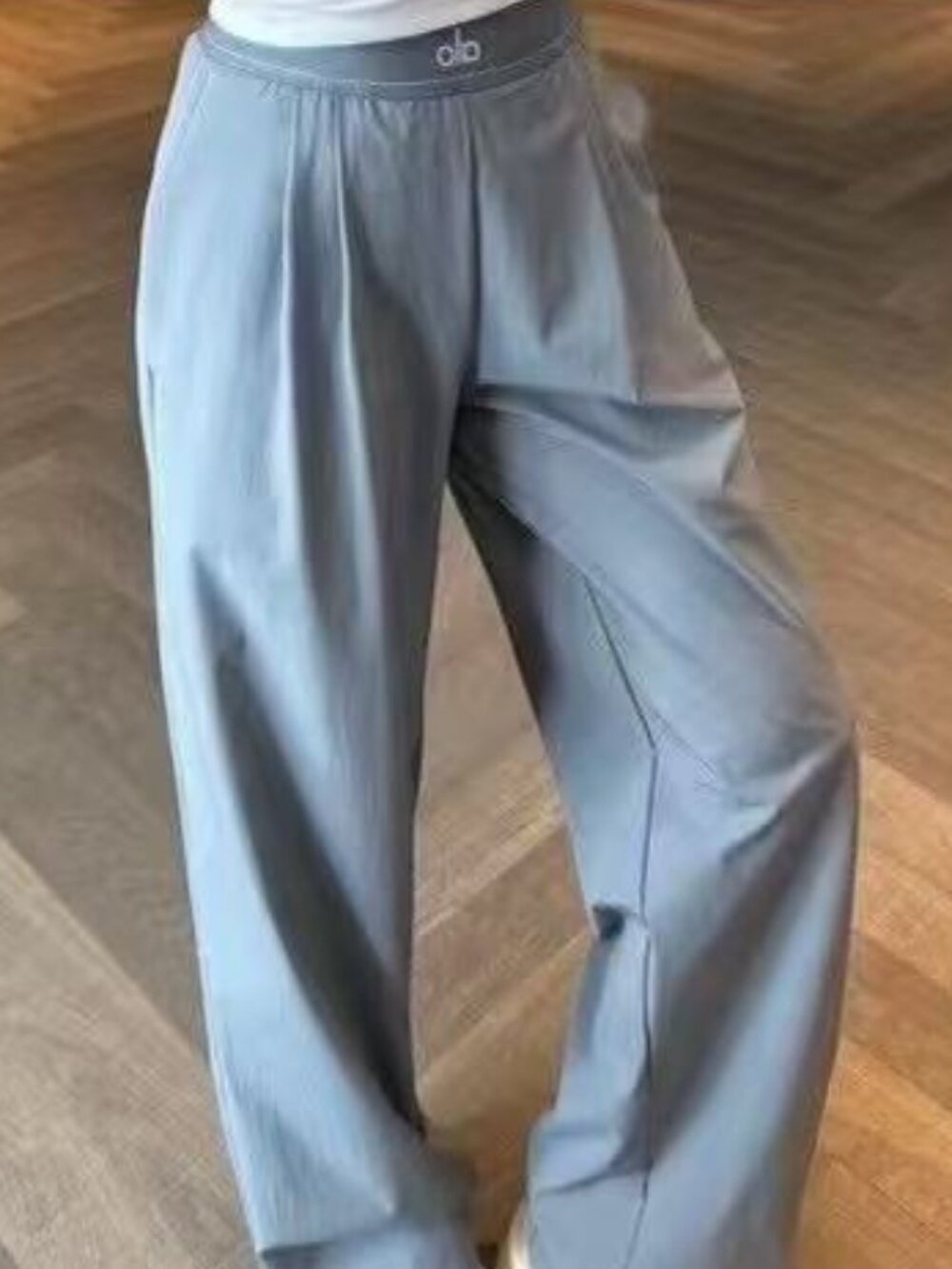 🕧Brand new ALO Yoga Suit Up Trouser Steel Grey (Regular)👩‍💼 - Picture 8 of 8